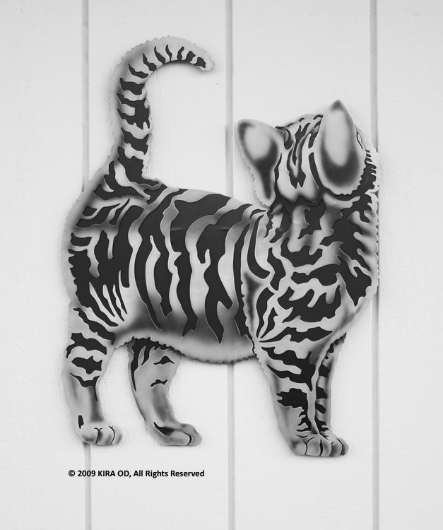 WEBCAT JPEGs X-LARGE/C-0_WebCat_XL_Jasmine_Looking_Up_PATINA_3888.jpg